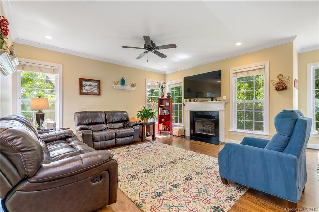 1035 Hunters Run Drive Tega Cay, SC 29708 - Photo 7 of 27 Gallery Image 7