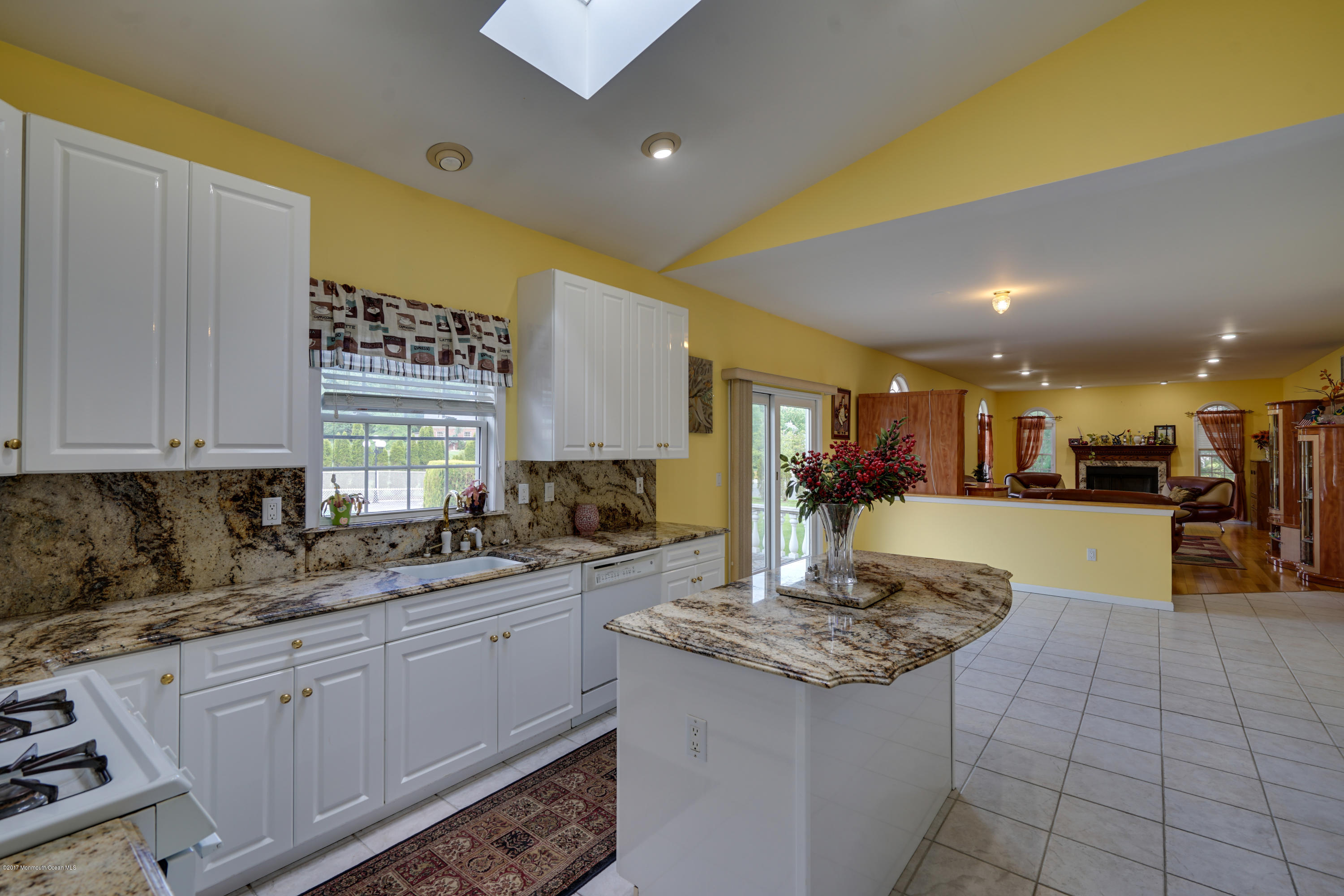 12 Leiden Road Freehold, NJ 07728 - Photo 14 of 43 Slav - 12 Leiden Road Freehold-26