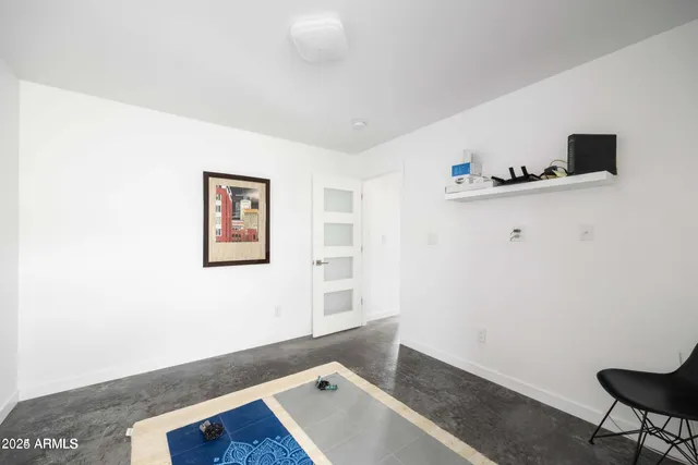 $5,500 | 14025 North 11th Place, Phoenix, AZ 85022