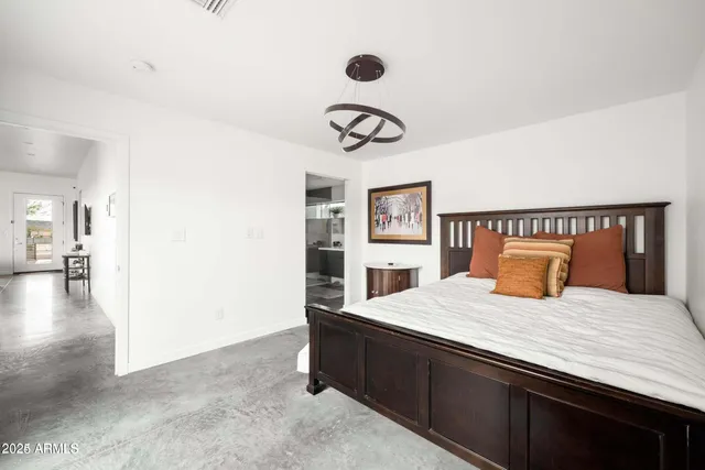 $5,500 | 14025 North 11th Place, Phoenix, AZ 85022