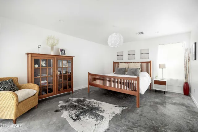 $5,500 | 14025 North 11th Place, Phoenix, AZ 85022