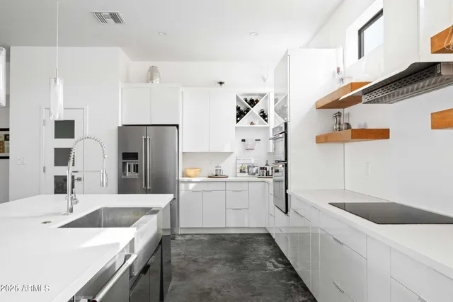 $5,500 | 14025 North 11th Place, Phoenix, AZ 85022