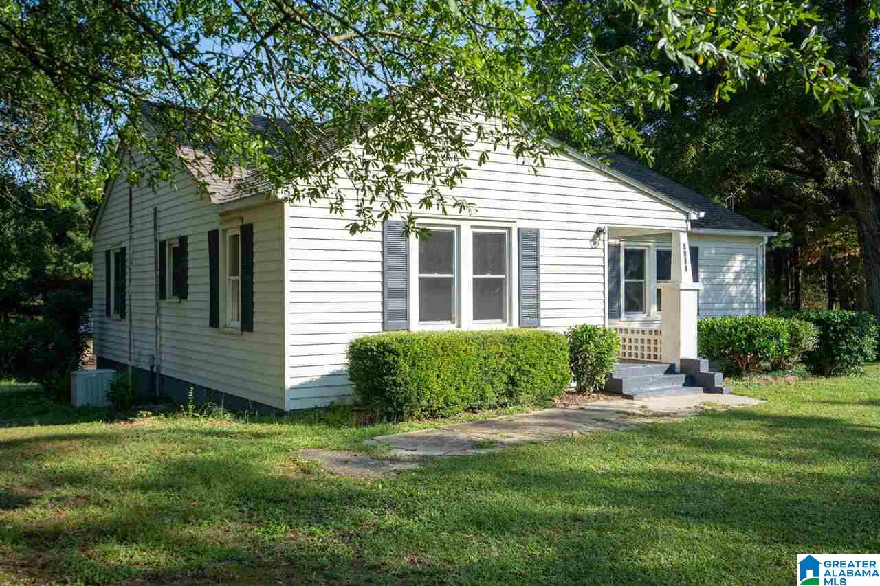 1697 Robin Hill Road Oneonta, AL 35121 - Photo 3 of 50