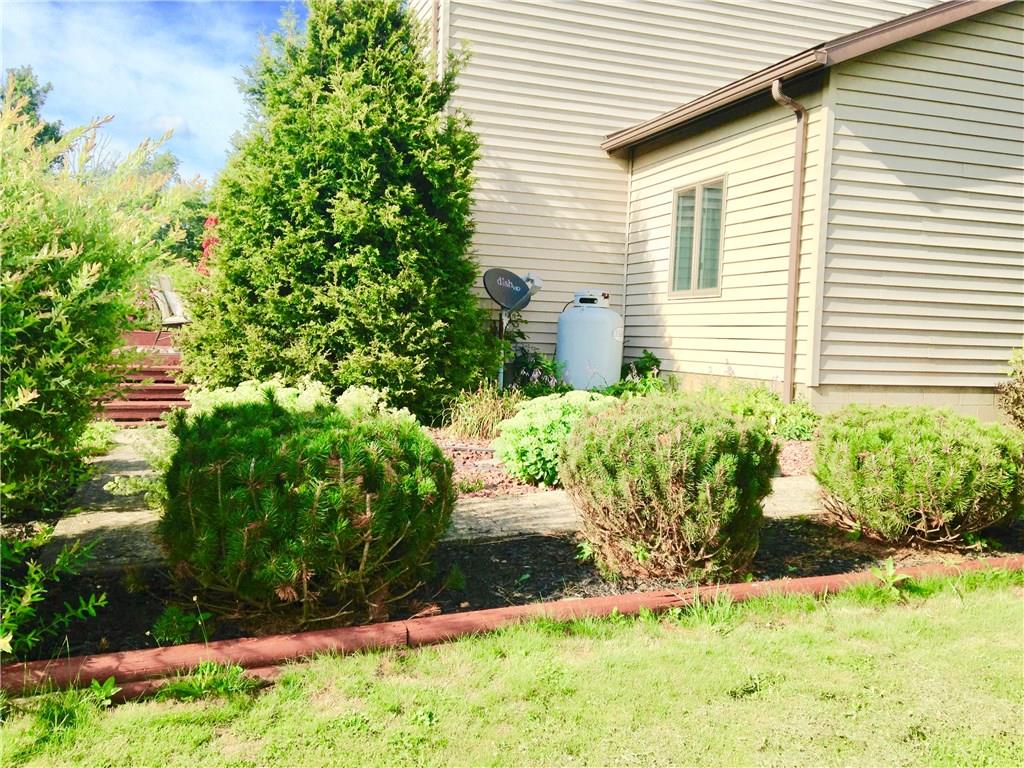 717 Cypress Road Commodore, PA 15729 - Photo 4 of 25