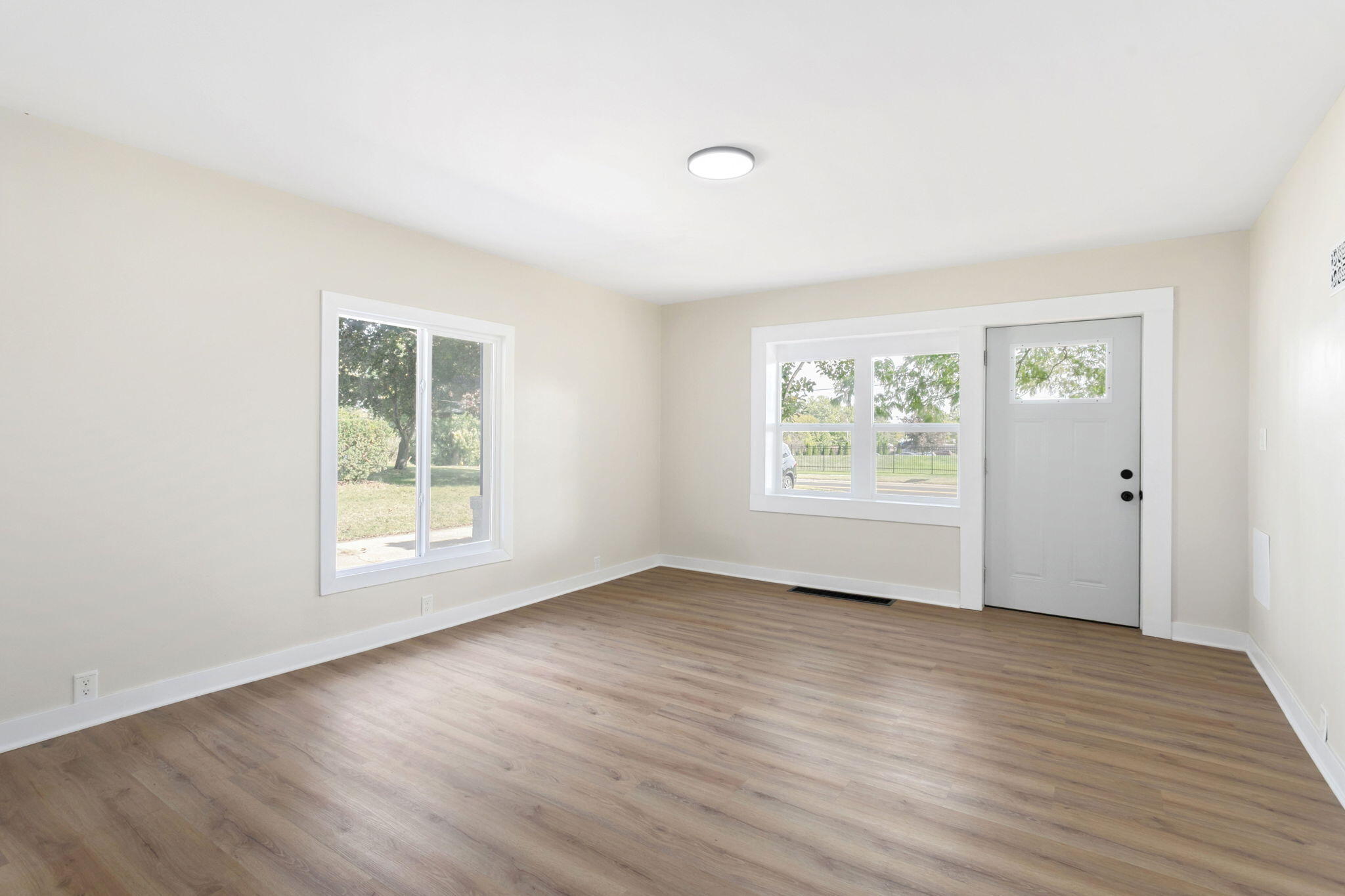 3118 Cleveland Avenue St. Joseph, MI 49085 - Photo 20 of 29 20-web-or-mls-001 (20)