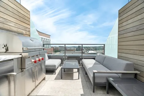 $2,995,000 | 380 Harrison Avenue, Unit PH2K, Boston, MA 02118