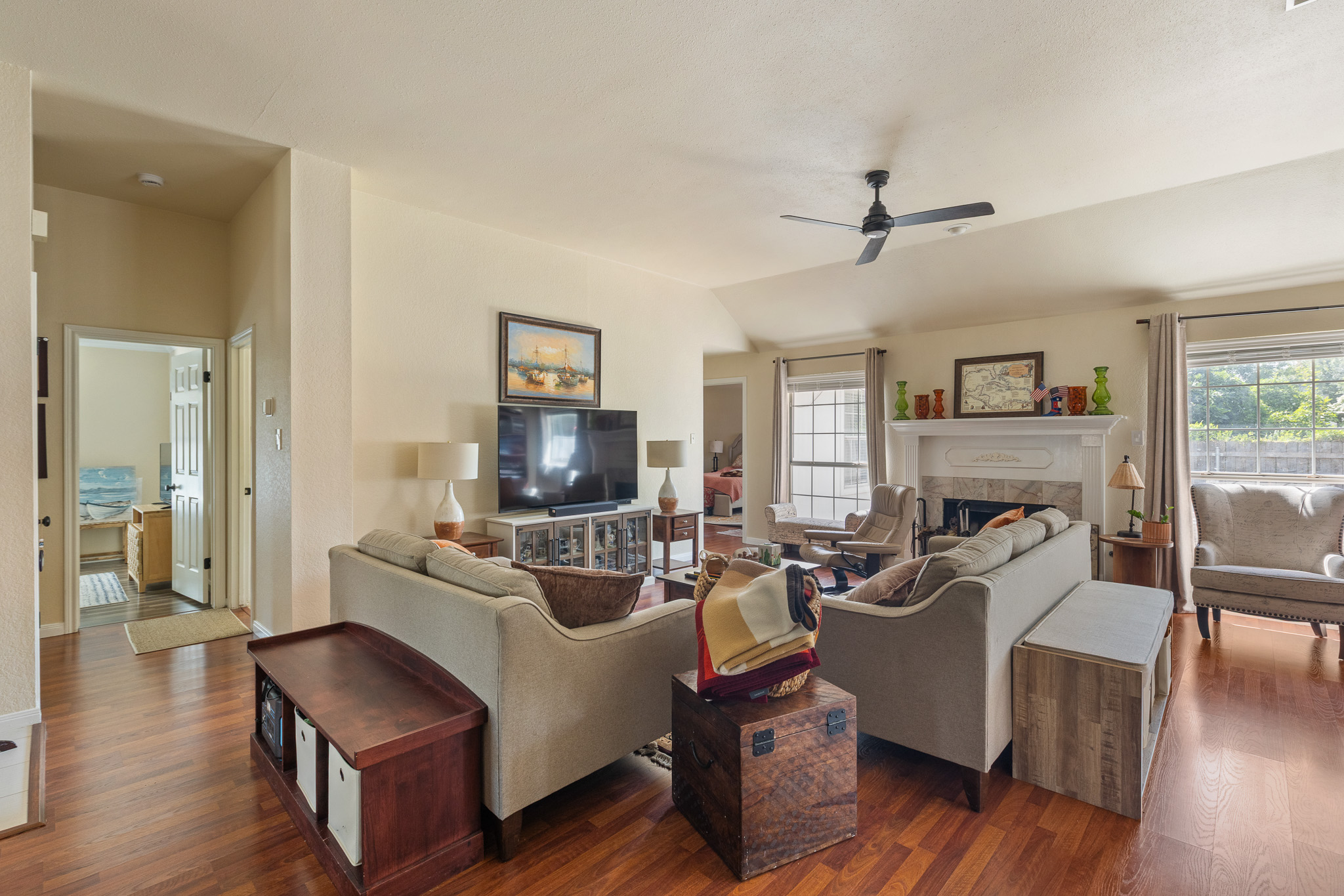 2305 Raintree Path Round Rock, TX 78664 - Photo 7 of 36