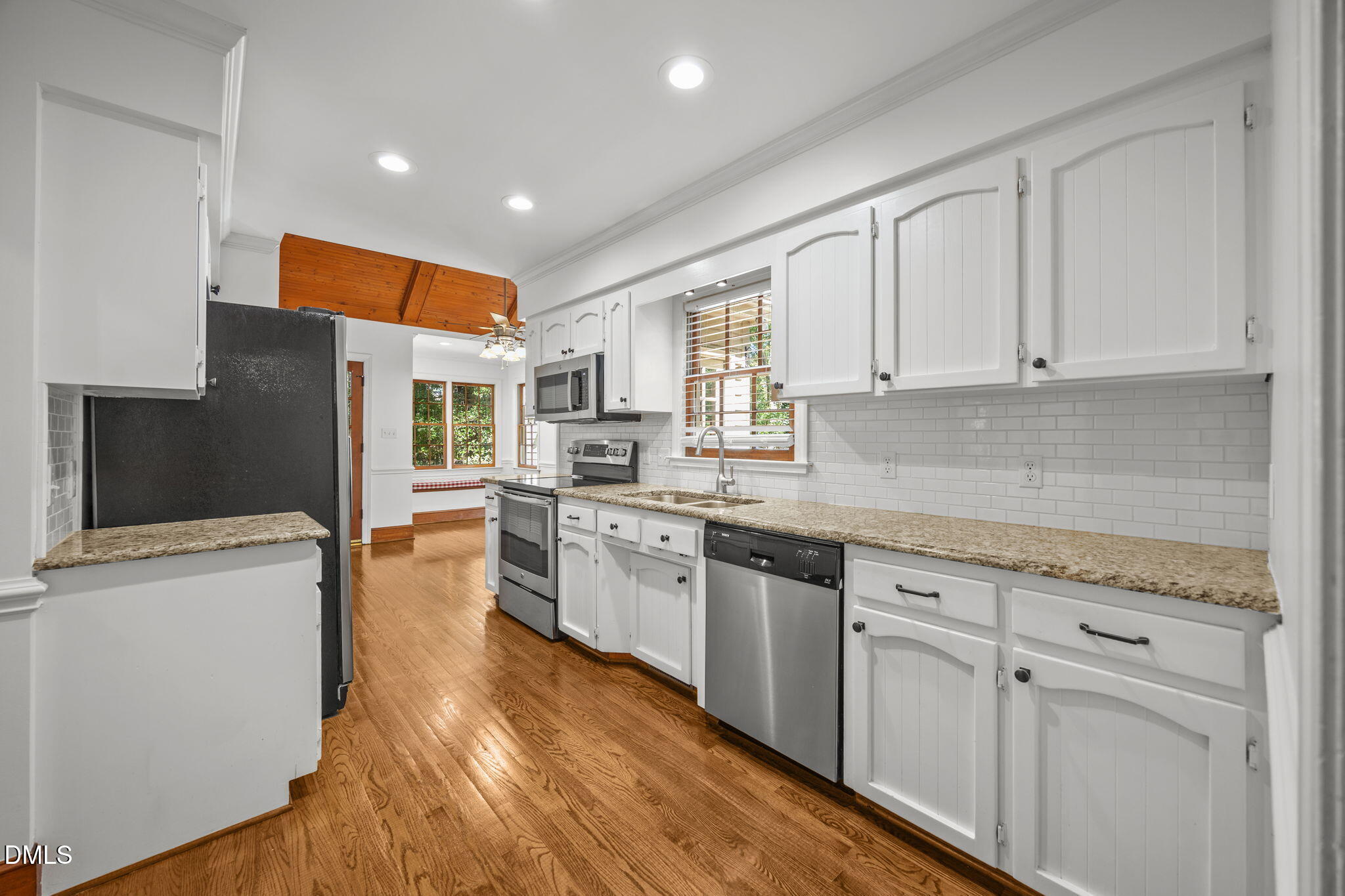 2204 Middlefield Court Raleigh, NC 27615 - Photo 11 of 36 22-web-or-mls-IMG_4452