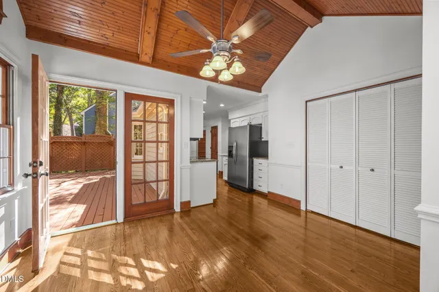 $575,000 | 2204 Middlefield Court, Raleigh, NC 27615