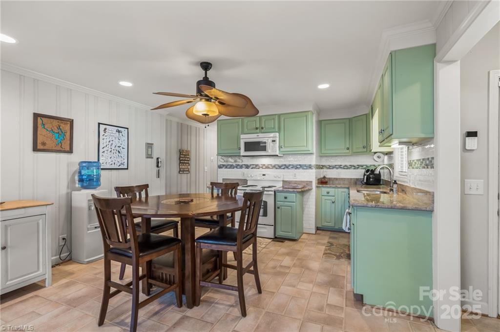 592 Shoreline Road New London, NC 28127 - Photo 23 of 37 Gallery Image 23