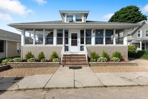 $724,900 | 13 5th Street, Wareham, MA 02558