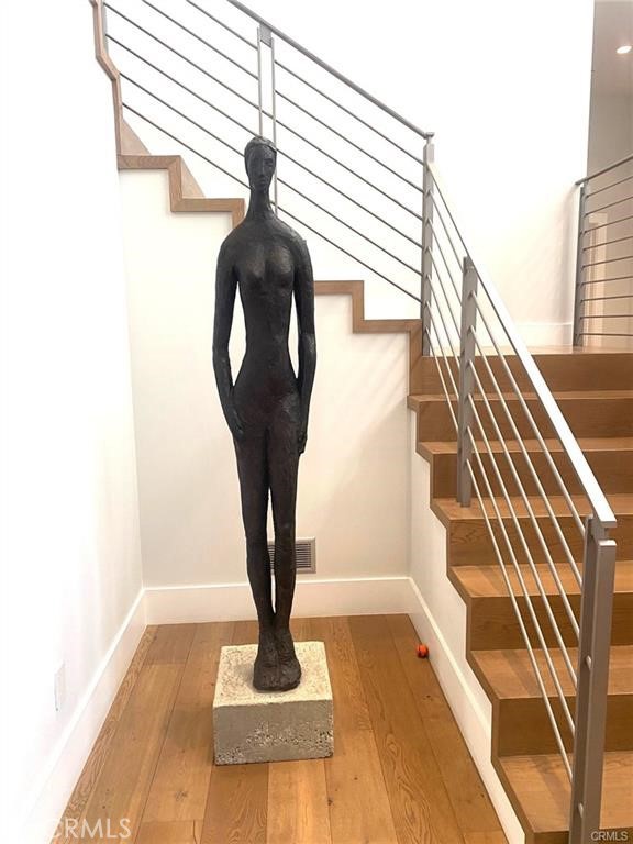 17950 Rancho Street Encino, CA 91316 - Photo 6 of 35 a vase of flowers sitting on a table