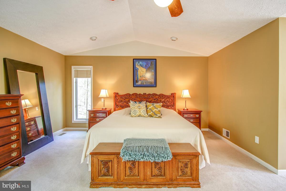 2274 Crows Nest Lane Reston, VA 20191 - Photo 18 of 30 Master Bdrm w/ vaulted ceiling & deck access