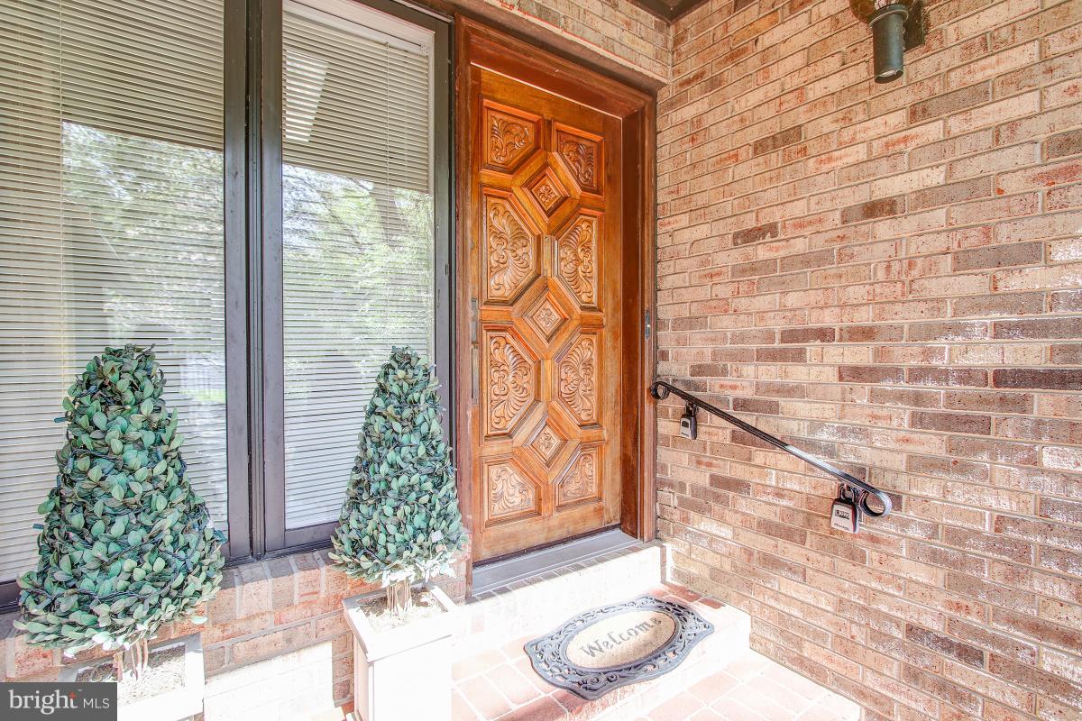 2274 Crows Nest Lane Reston, VA 20191 - Photo 4 of 30 Gorgeous Details!