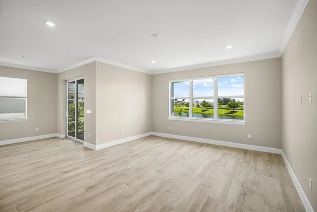 $4,000 | 8360 Beagle Terrace, Vero Beach, FL 32967