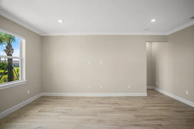 $4,000 | 8360 Beagle Terrace, Vero Beach, FL 32967