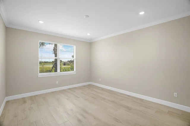 $4,000 | 8360 Beagle Terrace, Vero Beach, FL 32967