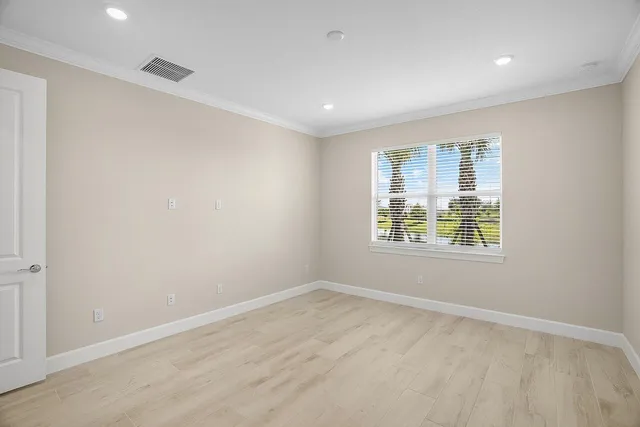 $4,000 | 8360 Beagle Terrace, Vero Beach, FL 32967