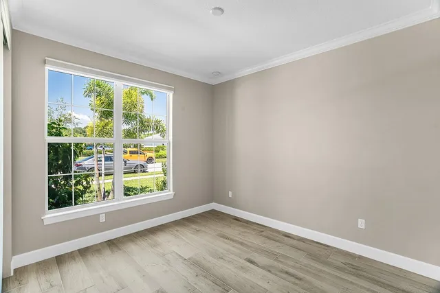 $4,000 | 8360 Beagle Terrace, Vero Beach, FL 32967