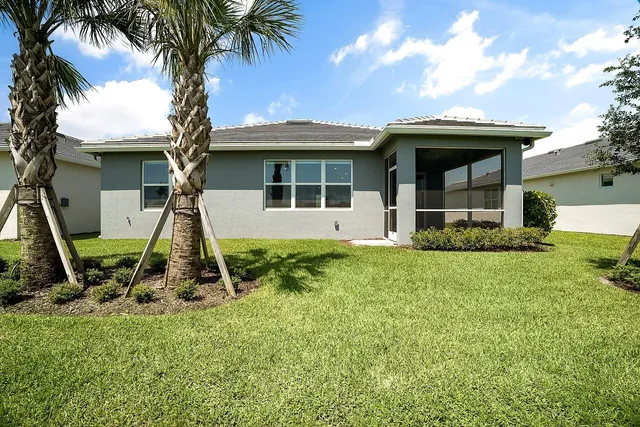 $4,000 | 8360 Beagle Terrace, Vero Beach, FL 32967