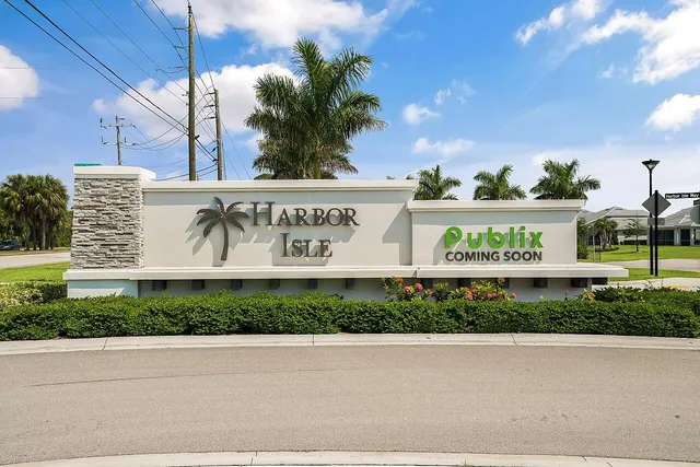 $4,000 | 8360 Beagle Terrace, Vero Beach, FL 32967