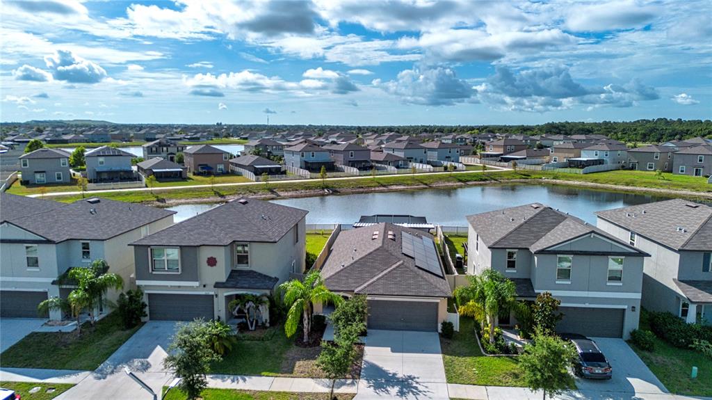 9437 Lemon Drop Loop Sun City Center, FL 33573 - Photo 6 of 86