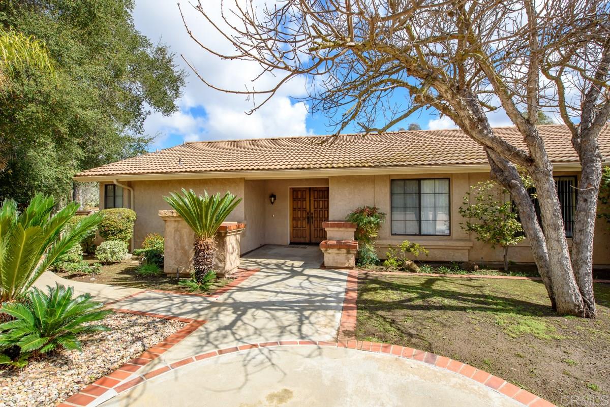 13960 Lake Poway Road Poway, CA 92064 - Photo 3 of 25
