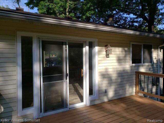 2104 Highfield Road Waterford, MI 48329 - Photo 37 of 45 20190919_101003 (Small).jpg