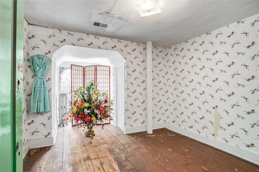 522 West Maple Avenue Independence, MO 64050 - Photo 29 of 44