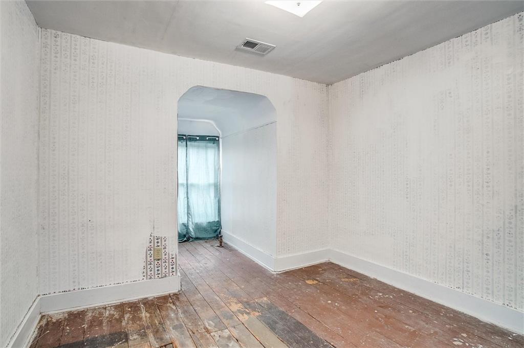 522 West Maple Avenue Independence, MO 64050 - Photo 32 of 44