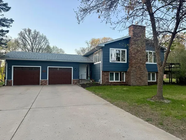 $464,900 | 6078 Donald Street North, Baxter, MN 56425