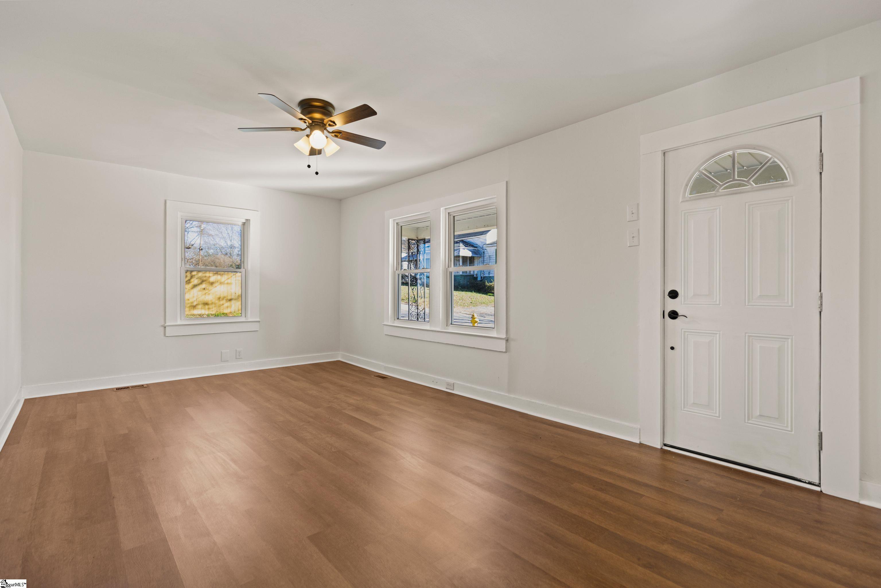 9 Archie Street Piedmont, SC 29673 - Photo 6 of 29 Gallery Image 6