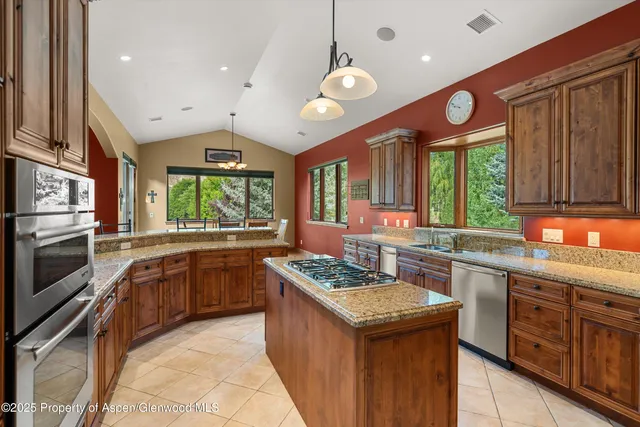 $4,900,000 | 495 County Road 167, Glenwood Springs, CO 81601