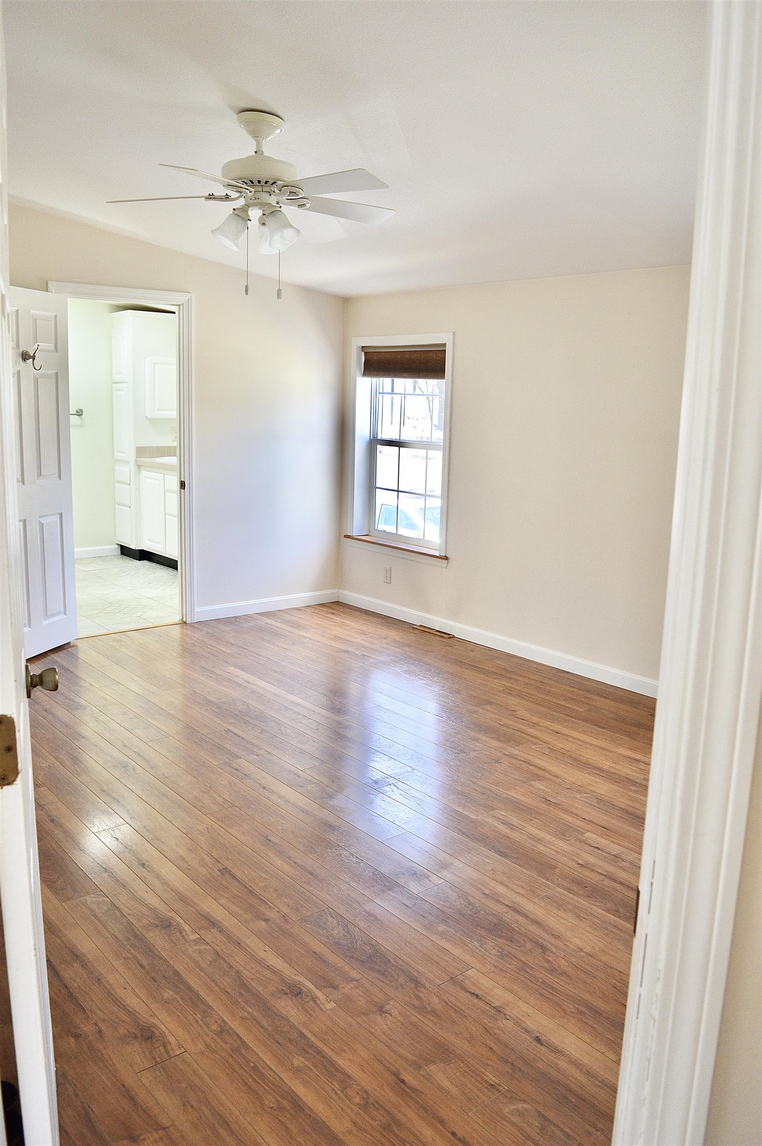 15 South Cranberry Rochester, NH 03867 - Photo 12 of 35