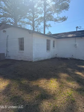 $170,000 | 106 Lillie Drive, Canton, MS 39046