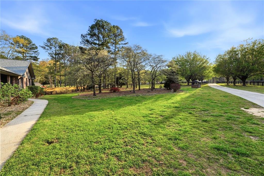 2452 Camp Mitchell Road Grayson, GA 30017 - Photo 15 of 83