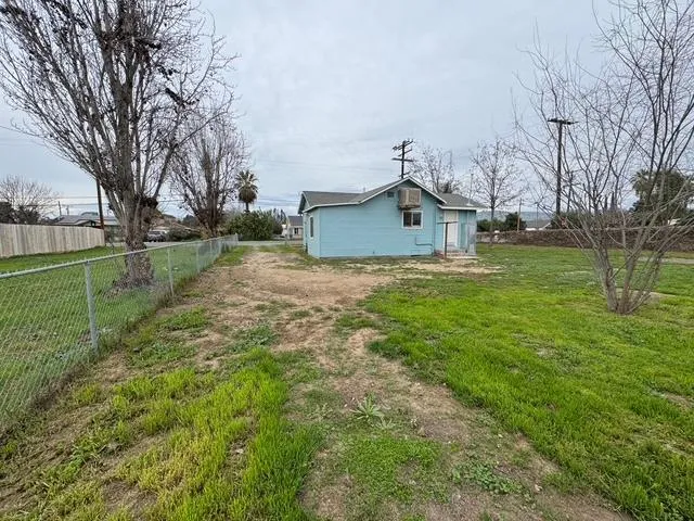 $225,000 | 257 East Vandalia Avenue, Porterville, CA 93257