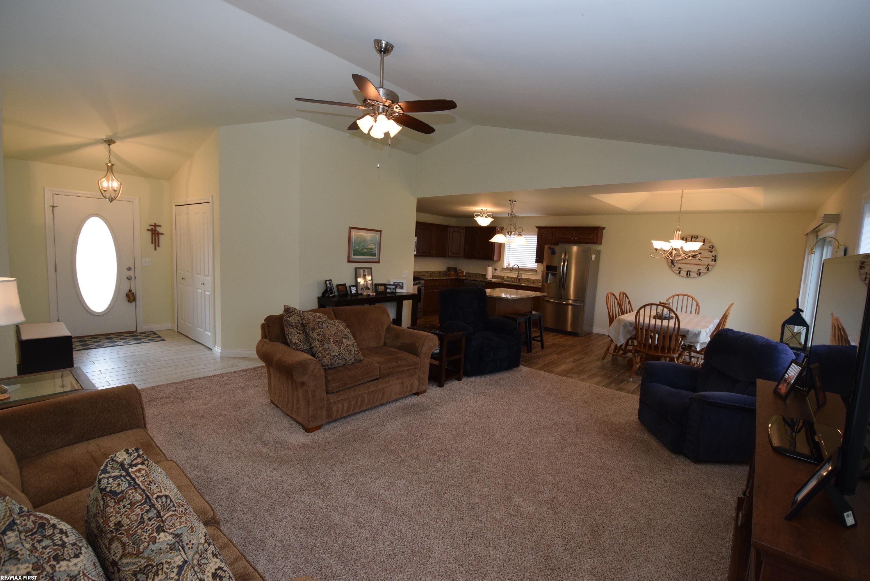 9541 Amy Road Algonac, MI 48001 - Photo 15 of 37