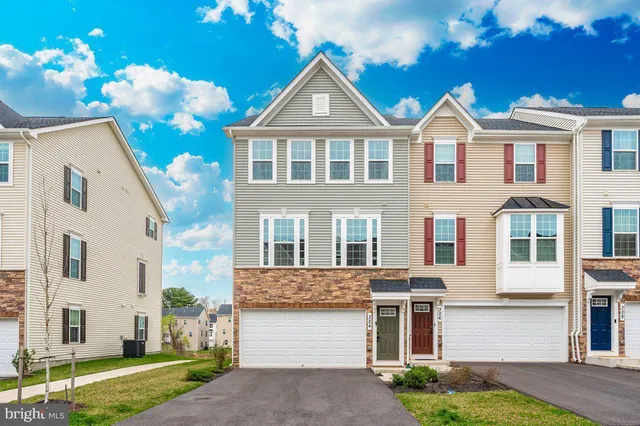$480,000 | 324 Pemberton Park Lane, Frederick, MD 21703