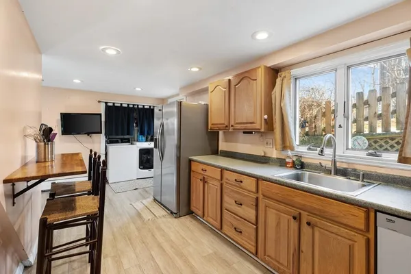 $528,800 | 3 Rockland Street, Gloucester, MA 01930