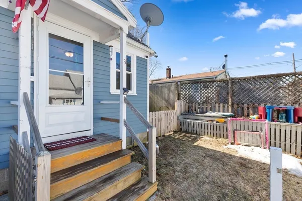 $569,800 | 3 Rockland Street, Gloucester, MA 01930