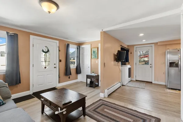 $569,800 | 3 Rockland Street, Gloucester, MA 01930