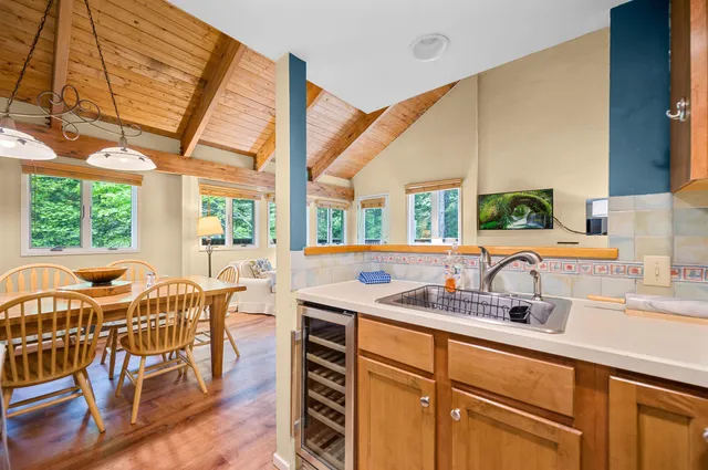 $445,000 | 102 Upper Phase Road, Unit 102, Warren, VT 05674