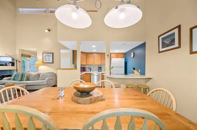 $445,000 | 102 Upper Phase Road, Unit 102, Warren, VT 05674