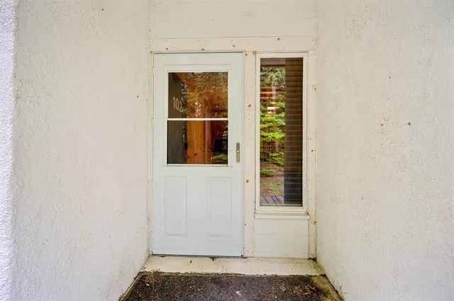 $445,000 | 102 Upper Phase Road, Unit 102, Warren, VT 05674