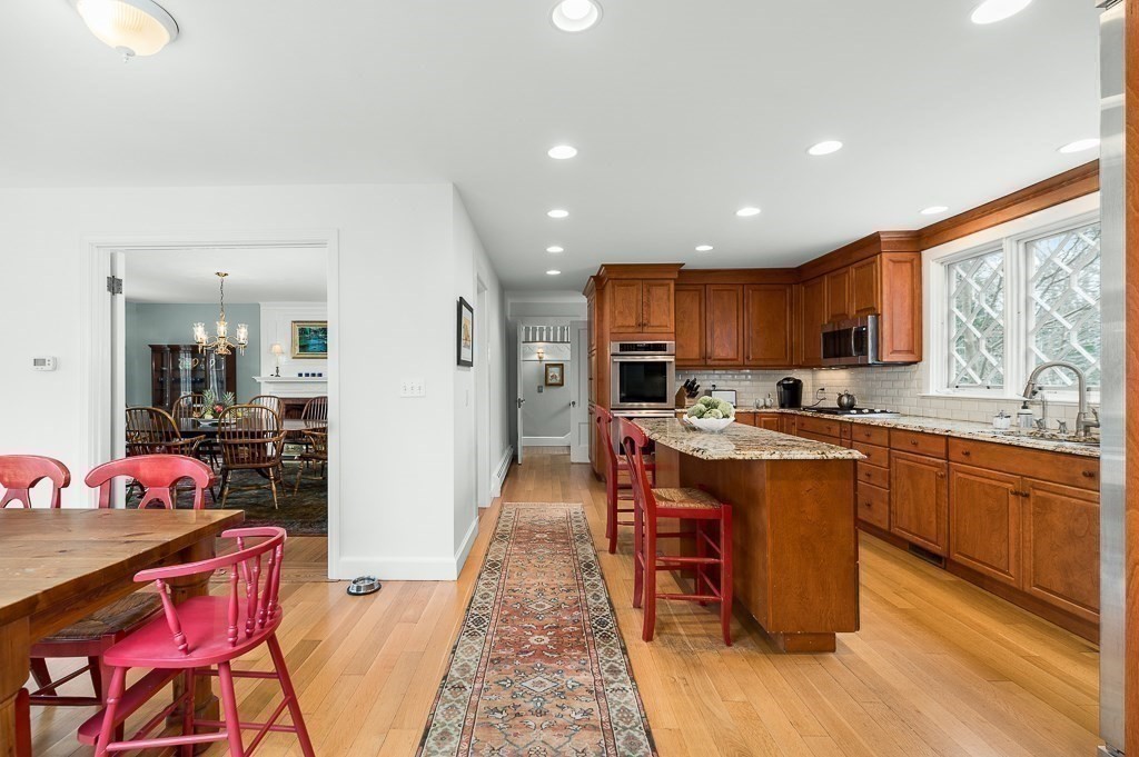 12 Proctor Street Manchester, MA 01944 - Photo 11 of 41 Gallery Image 11