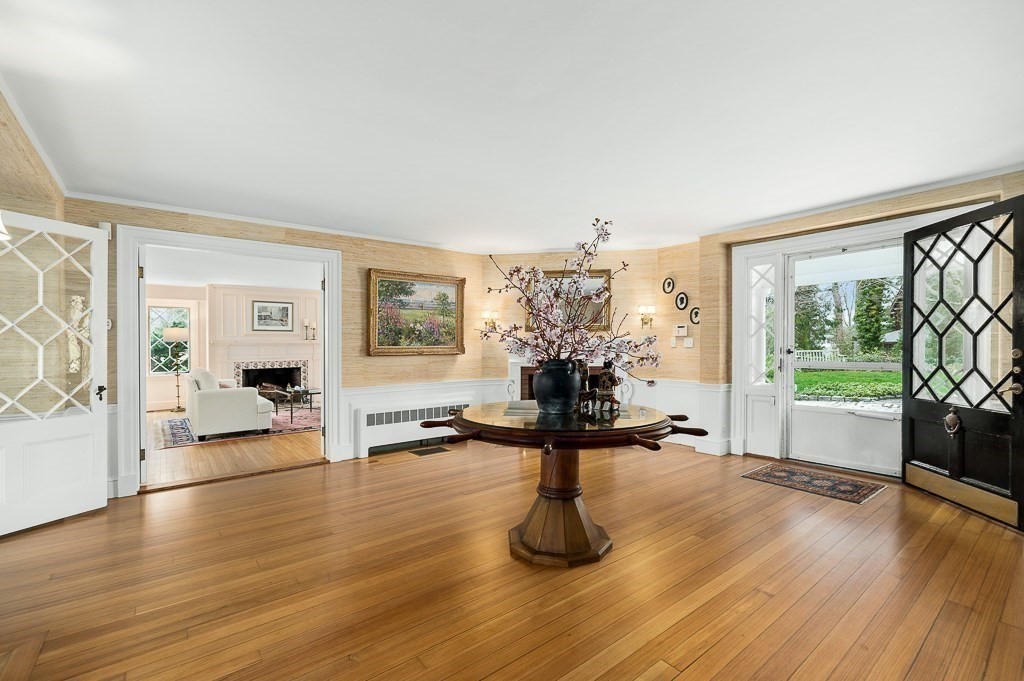 12 Proctor Street Manchester, MA 01944 - Photo 5 of 41 Gallery Image 5