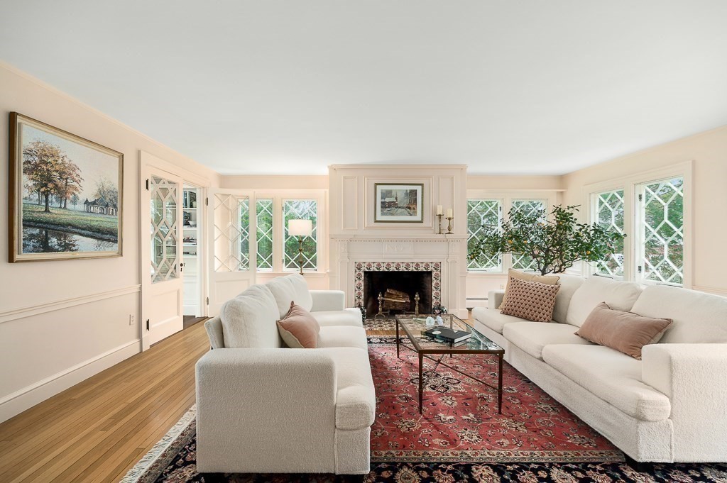 12 Proctor Street Manchester, MA 01944 - Photo 6 of 41 Gallery Image 6