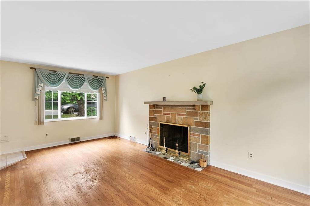 1221 Brinton Road Pittsburgh, PA 15221 - Photo 8 of 30 Gallery Image 8