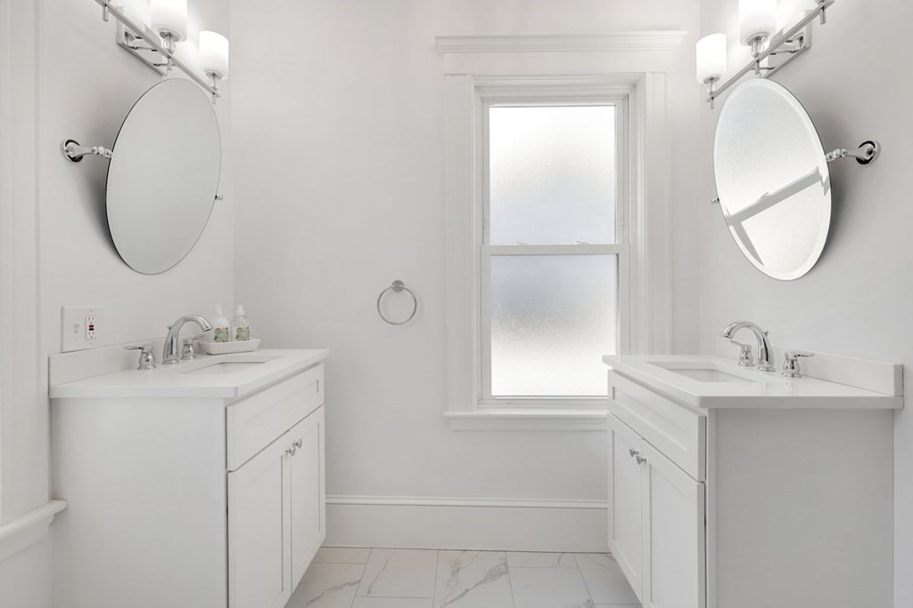 16 Ricker Road, Unit 1 Newton, MA 02458 - Photo 20 of 39 Gallery Image 20